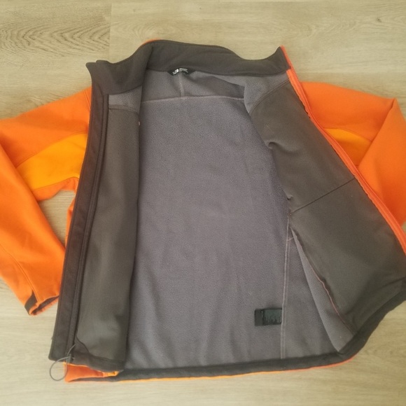 Mens north face jacket (velcro wrist) - Picture 5 of 7